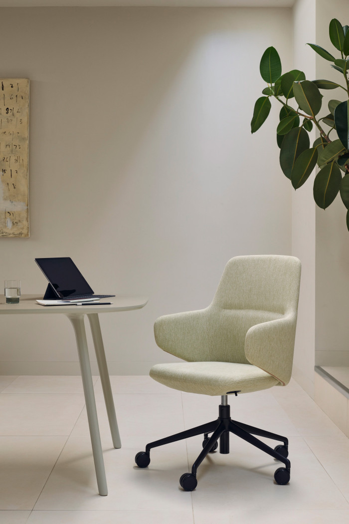 Balance Office Chair by Jonathan Prestwich